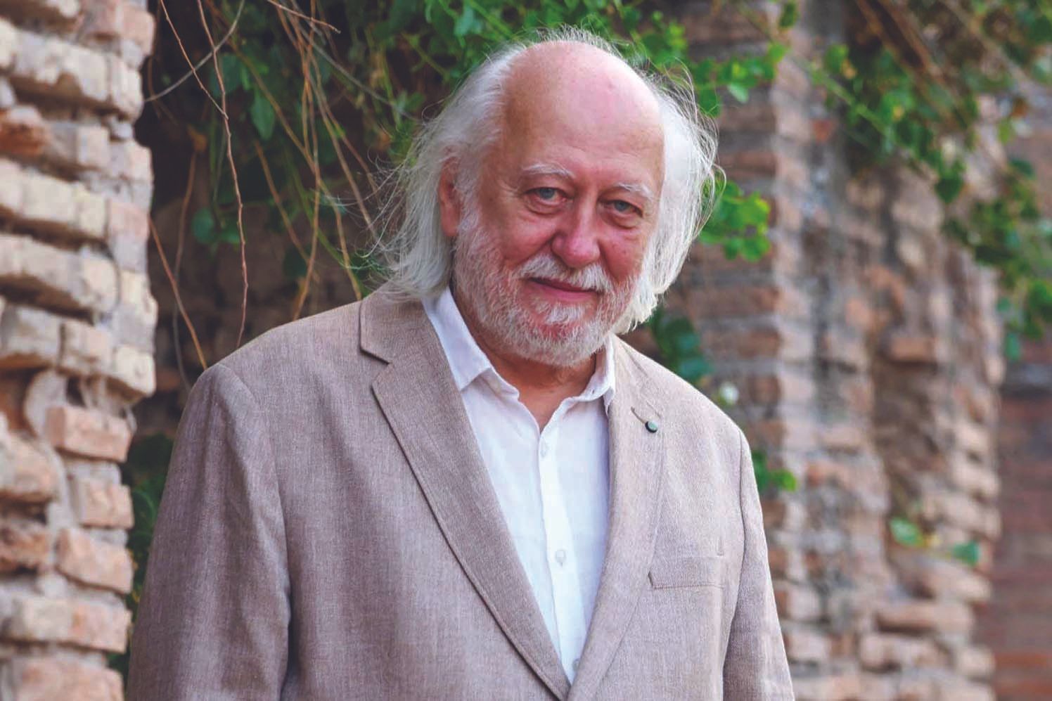 ലാസ്ലോ ക്രാസ്നഹോർകൈ