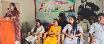 ബാലസംഘം ശൂരനാട് ഏരിയ സമ്മേളനം സംസ്ഥാന ജോയിന്റ് സെക്രട്ടറി ബി എസ് ദേവിക ഉദ്ഘാടനംചെയ്യുന്നു