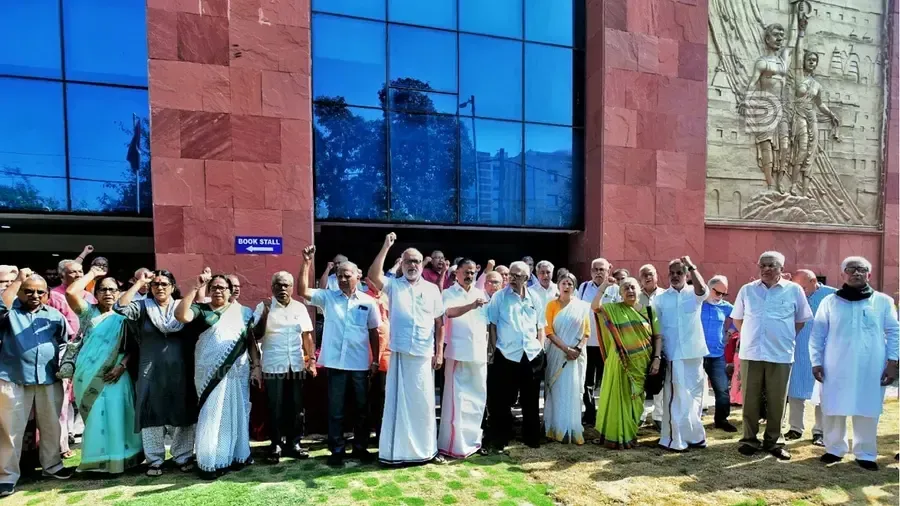 bhagatsinghacaharanam