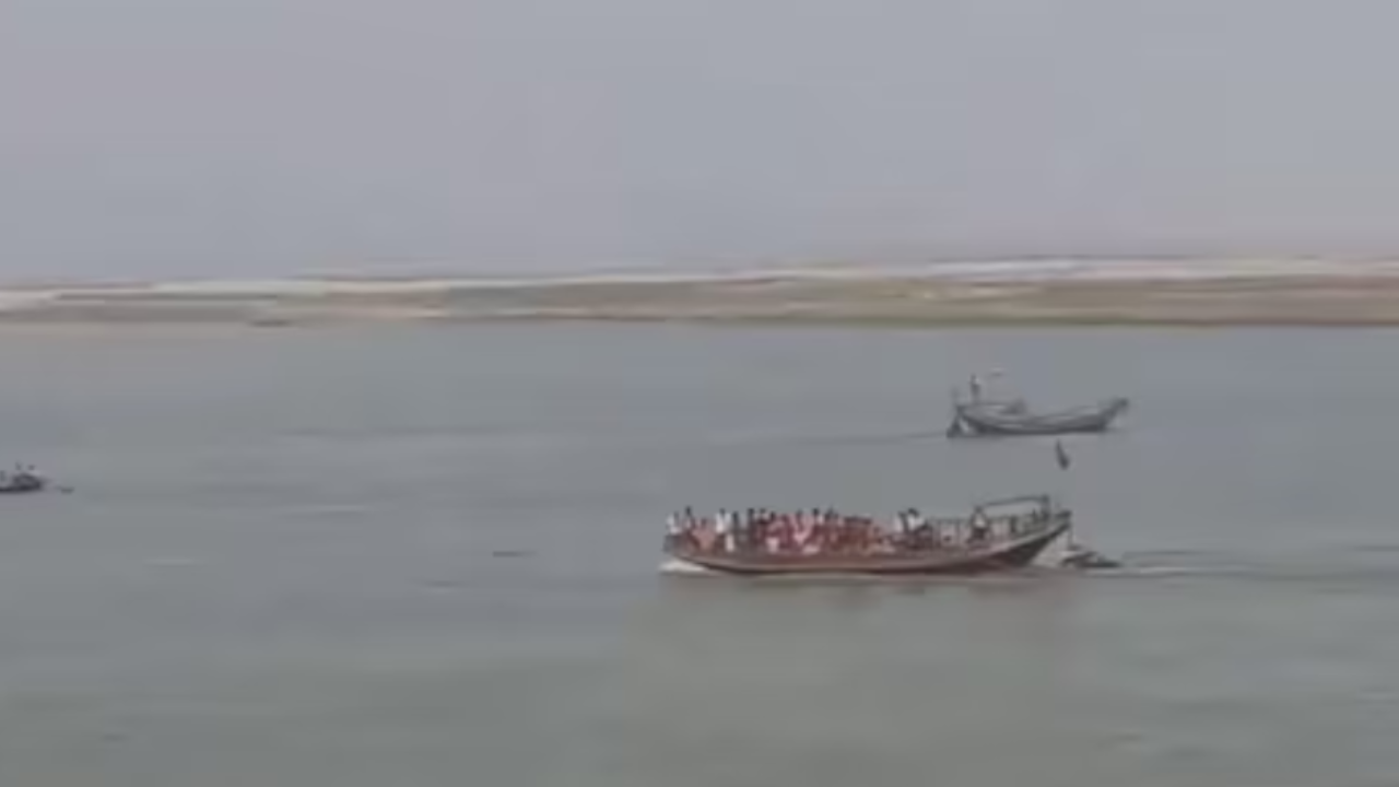 40 Pakistanis die after refugee boat capsizes