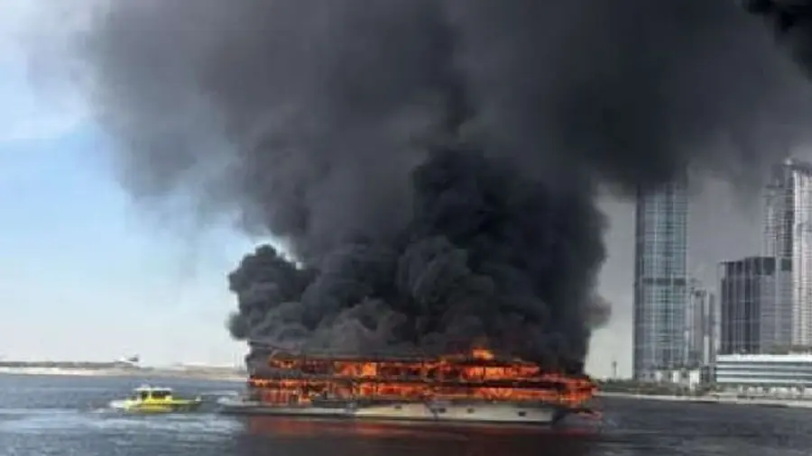 boat fire dubai