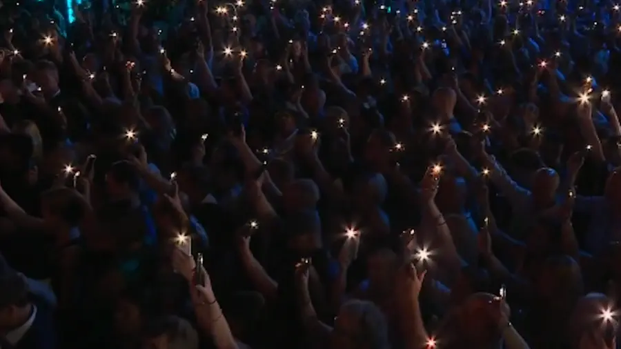 bondi beach tribute newyear