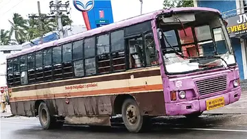 പനച്ചമൂട്ടിൽ അജ്ഞാതന്റെ കല്ലേറിൽ തകർന്ന ബസ്