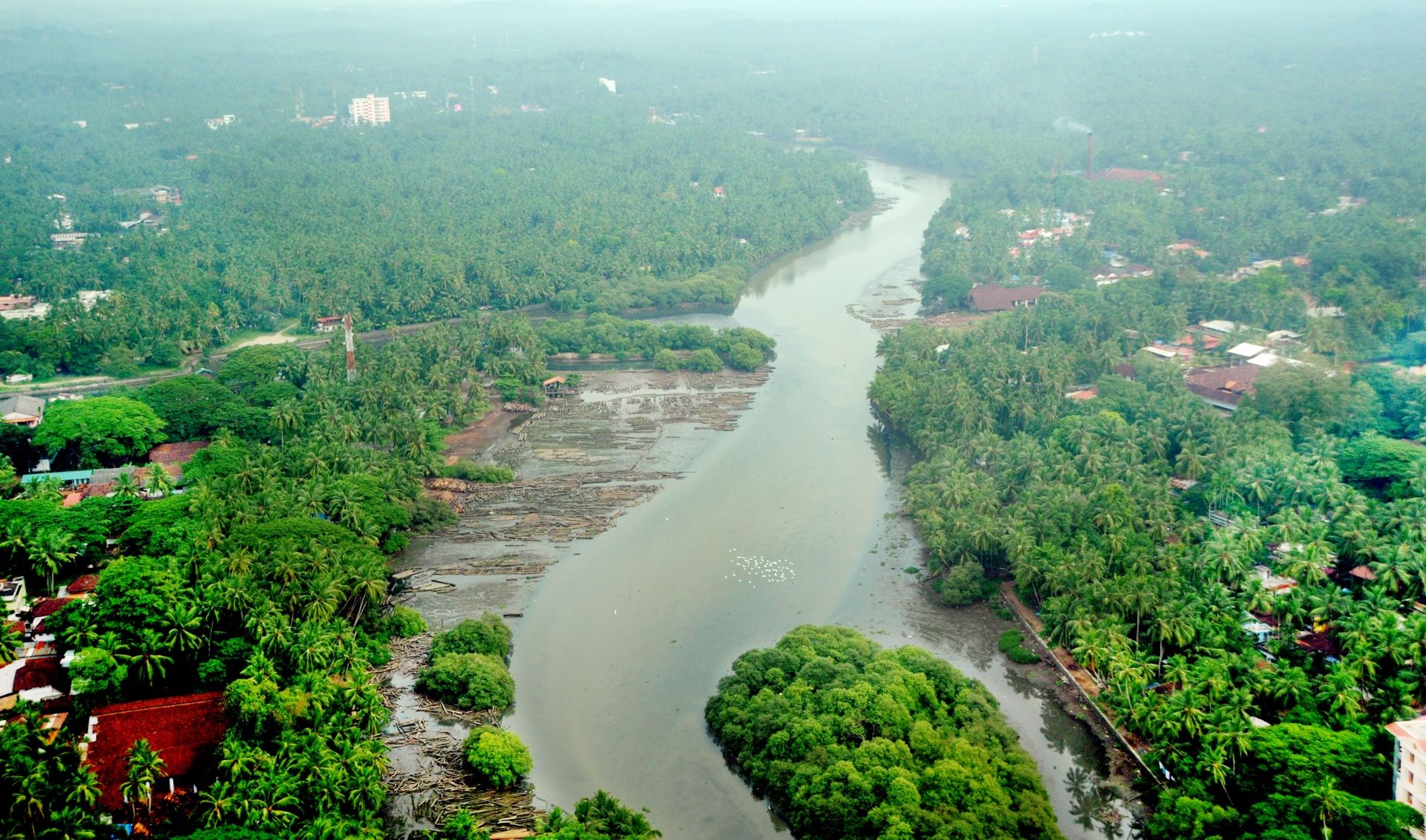 കല്ലായി പുഴയുടെ ദൃശ്യം