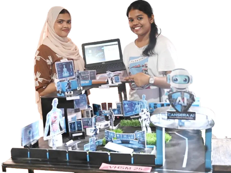 ‘കാൻസറ – എഐ’ സംവിധാനം വിശദീകരിക്കുന്ന എം വി നെഹല, എം അനുഷ്ക