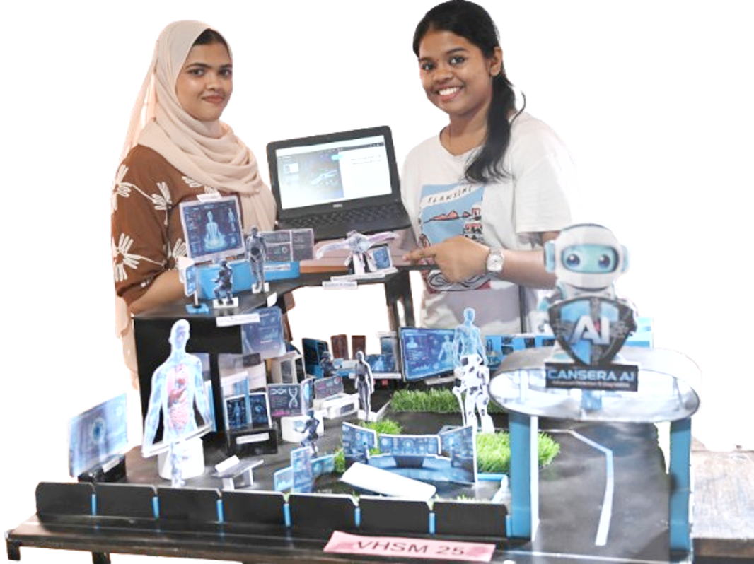 ‘കാൻസറ – എഐ’ സംവിധാനം വിശദീകരിക്കുന്ന എം വി നെഹല, എം അനുഷ്‌ക