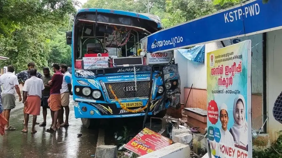 chelakkara bus accident