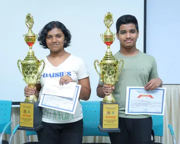 എ ആർ അമേയ, ആർ ആരുഷ്