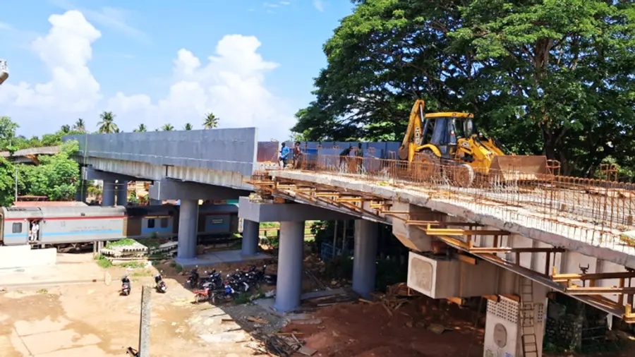 നിർമാണം അന്തിമഘട്ടത്തിലേക്കടുക്കുന്ന ചിറയിൻകീഴ് റെയിൽവേ മേൽപ്പാലം