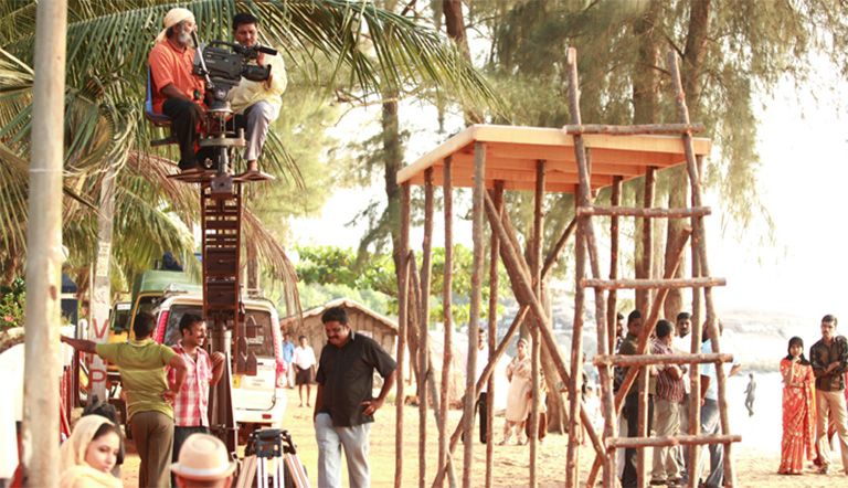 kerala movie set workers salary agreement