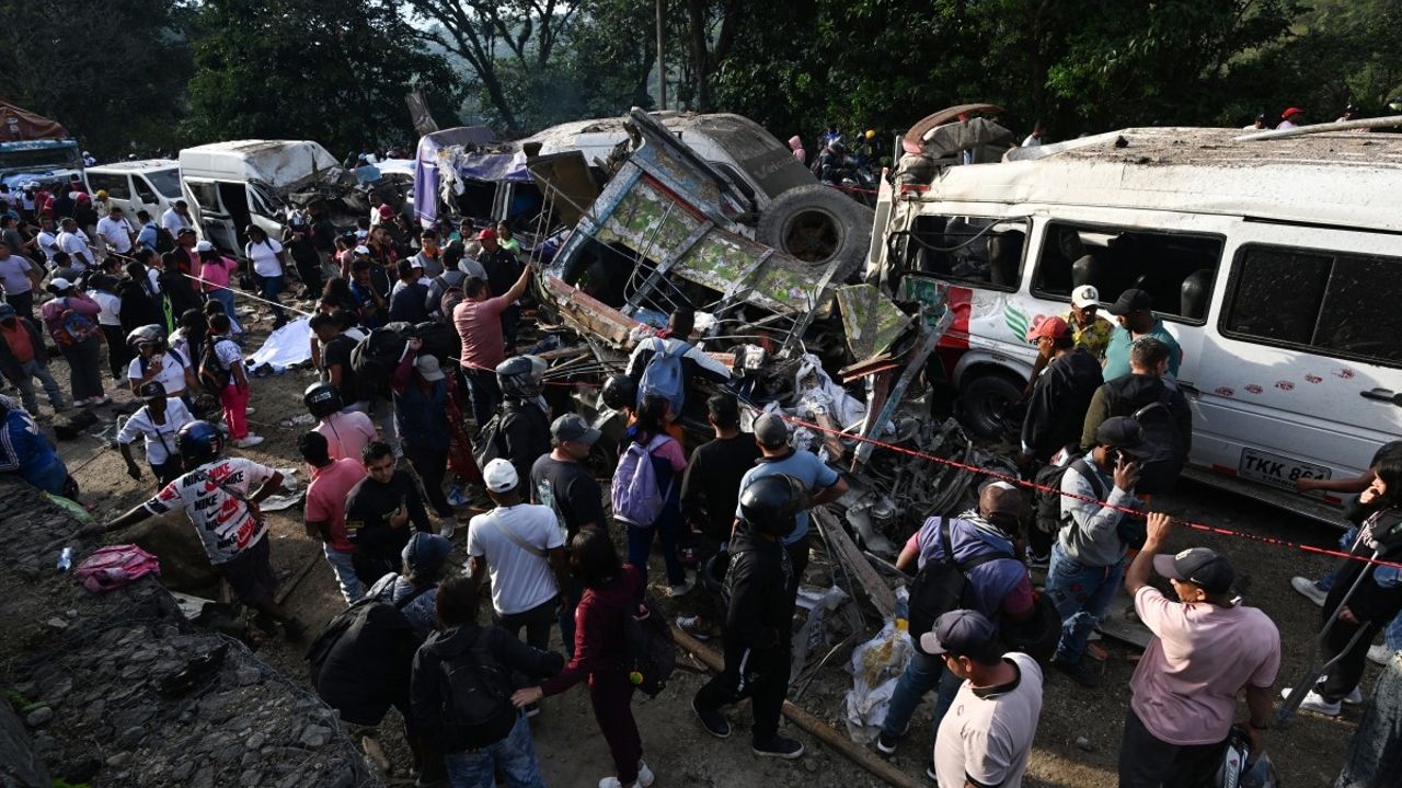 colombia bus explossion