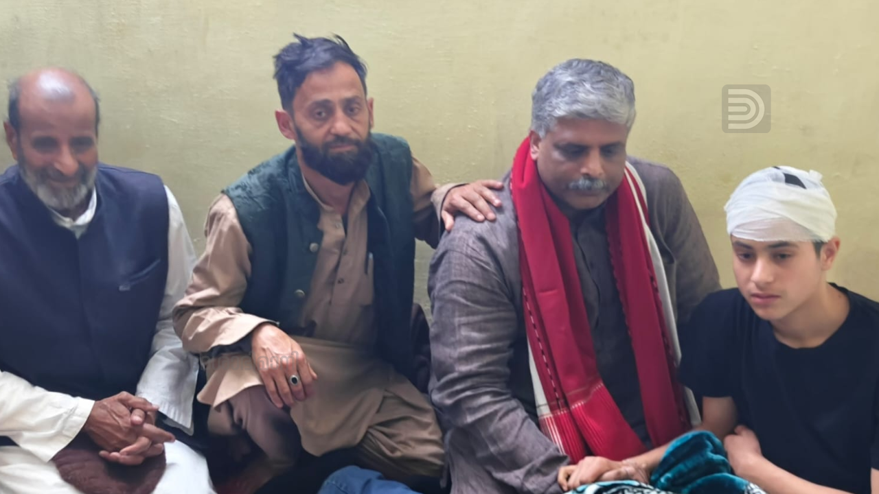 cpim delegation visits kashmiri student
