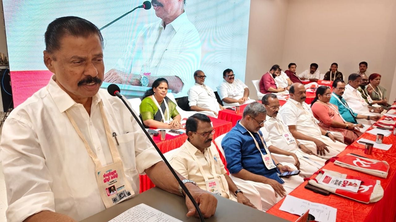 cpim extended commitee palakkad