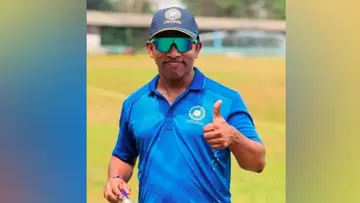 cricket team coach
