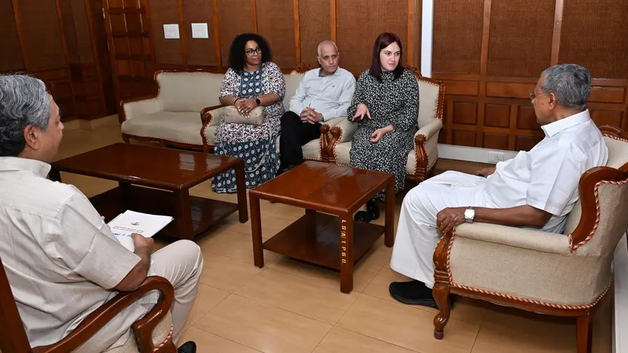 cuban delegates meet with cm