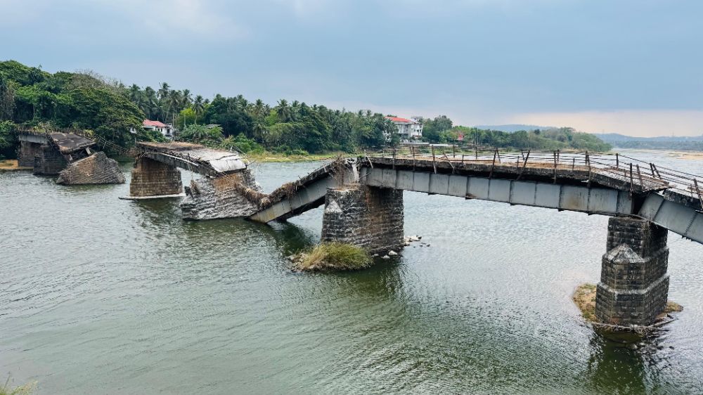 ചെറുതുരുത്തി കൊച്ചിൻ പാലം