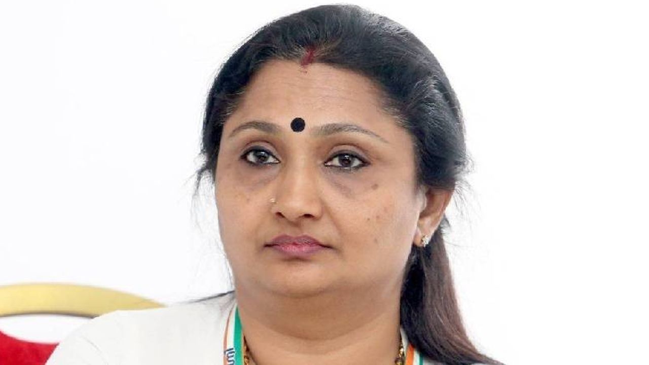 deepthi mary varghese 
