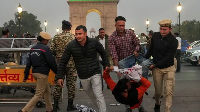 Delhi Air Pollution protest 