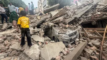 delhi_building collapse_sector 16 rohini
