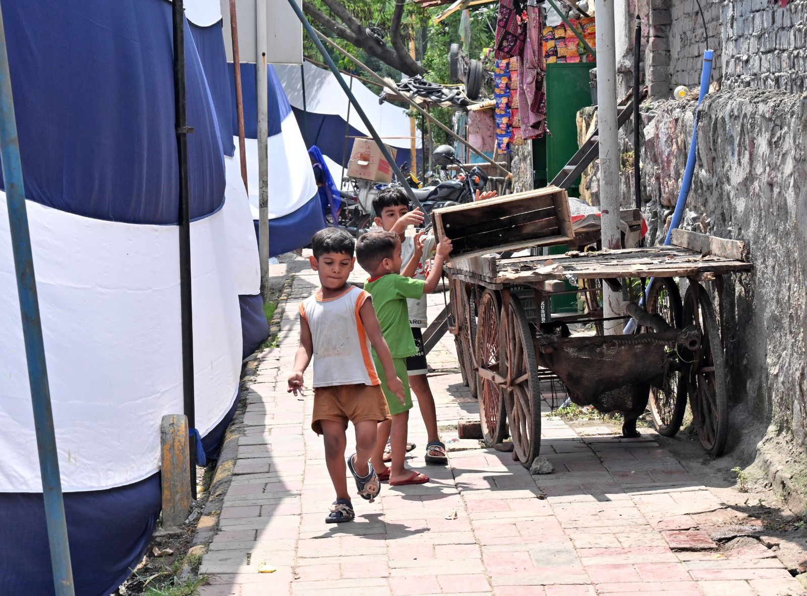 delhi residents screens 2.jpg