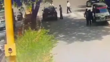 delhi trafic hit