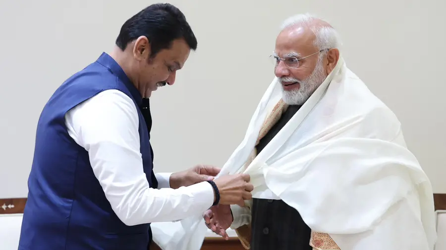 devendra fadnavis with modi