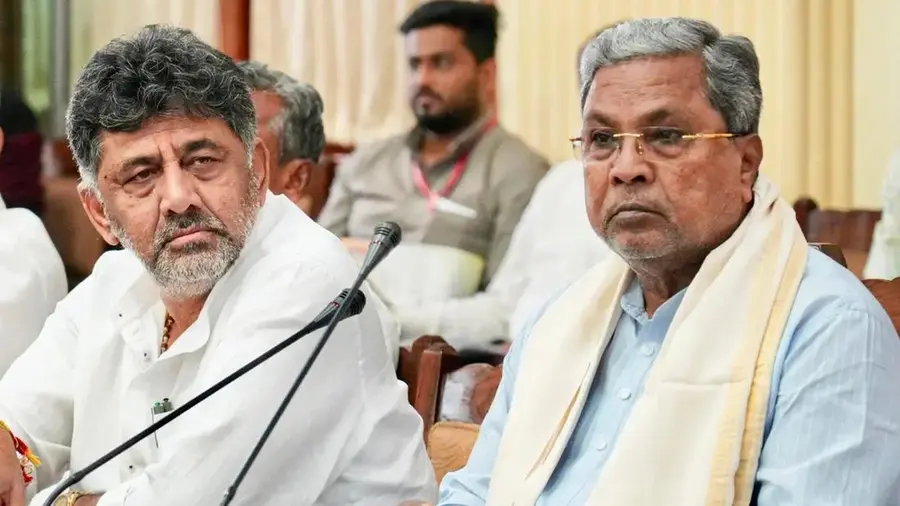 d k shivakumar and siddaramaiah