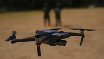 drone in wc