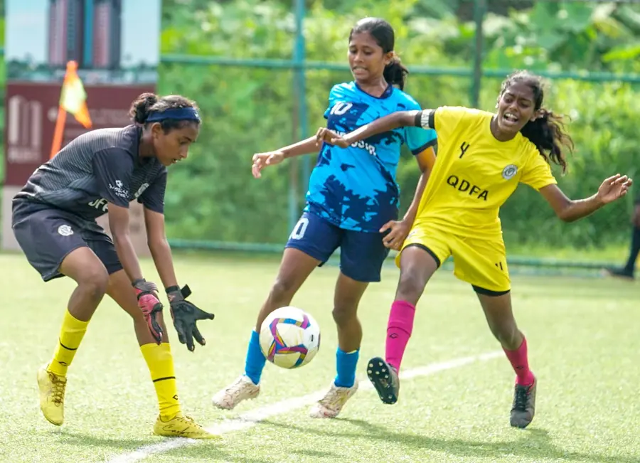 സംസ്ഥാന ജൂനിയർ ഫുട്ബോൾ സെമി ഫൈനലിൽ തൃശൂരും കണ്ണൂരും തമ്മിൽ ഏറ്റുമുട്ടുന്നു