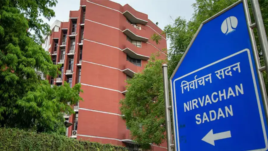 election commission on kejriwal