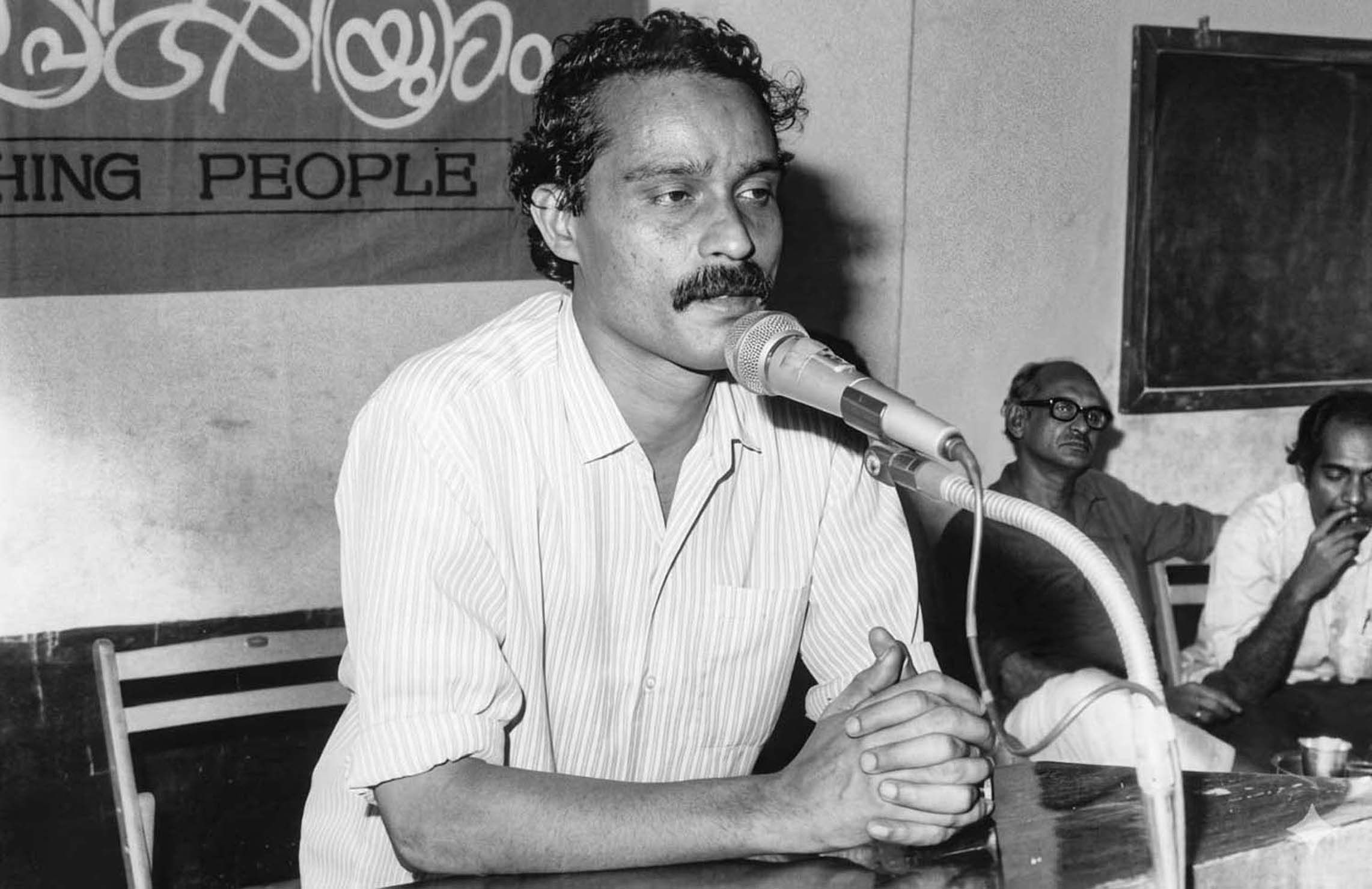 കാസർകോട്‌ കലാക്ഷേത്രം പ്രസിദ്ധീകരിച്ച എൻ ശശിധരന്റെ ‘കഥ കാലം പോലെ’ എന്ന പുസ്‌തകത്തിന്റെ പ്രകാശനച്ചടങ്ങിൽ എൻ പ്രഭാകരൻ