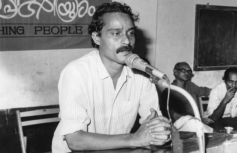കാസർകോട് കലാക്ഷേത്രം പ്രസിദ്ധീകരിച്ച എൻ ശശിധരന്റെ ‘കഥ കാലം പോലെ’ എന്ന പുസ്തകത്തിന്റെ പ്രകാശനച്ചടങ്ങിൽ എൻ പ്രഭാകരൻ
