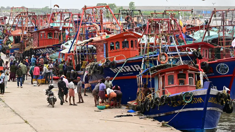 fishing boats kollam