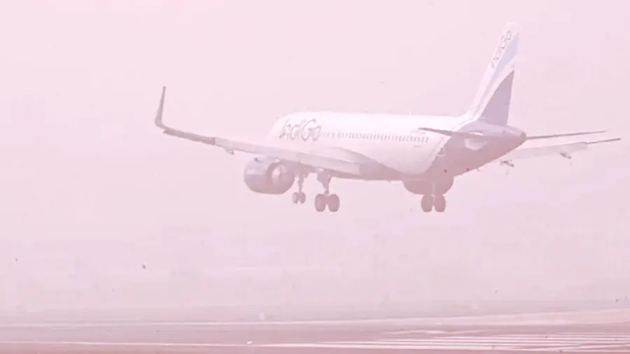 flights delayed fog