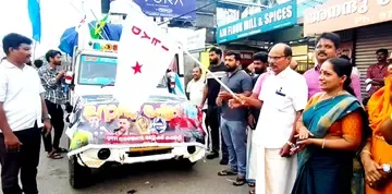  ഡിവൈഎഫ്ഐ അഞ്ചൽ ബ്ലോക്ക് കമ്മിറ്റിയുടെ ആഭിമുഖ്യത്തിൽ സംഘടിപ്പിച്ച ഫിഫ ഫുഡ്ബോൾ വേൾഡ് കപ്പ് വിളംബര ജാഥ സിപിഎം അഞ്ചൽ ഏരിയാ സെക്രട്ടറി ഡി വിശ്വസേനൻ ഫ്ലാഗ് ഓഫ് ചെയ്യുന്നു 