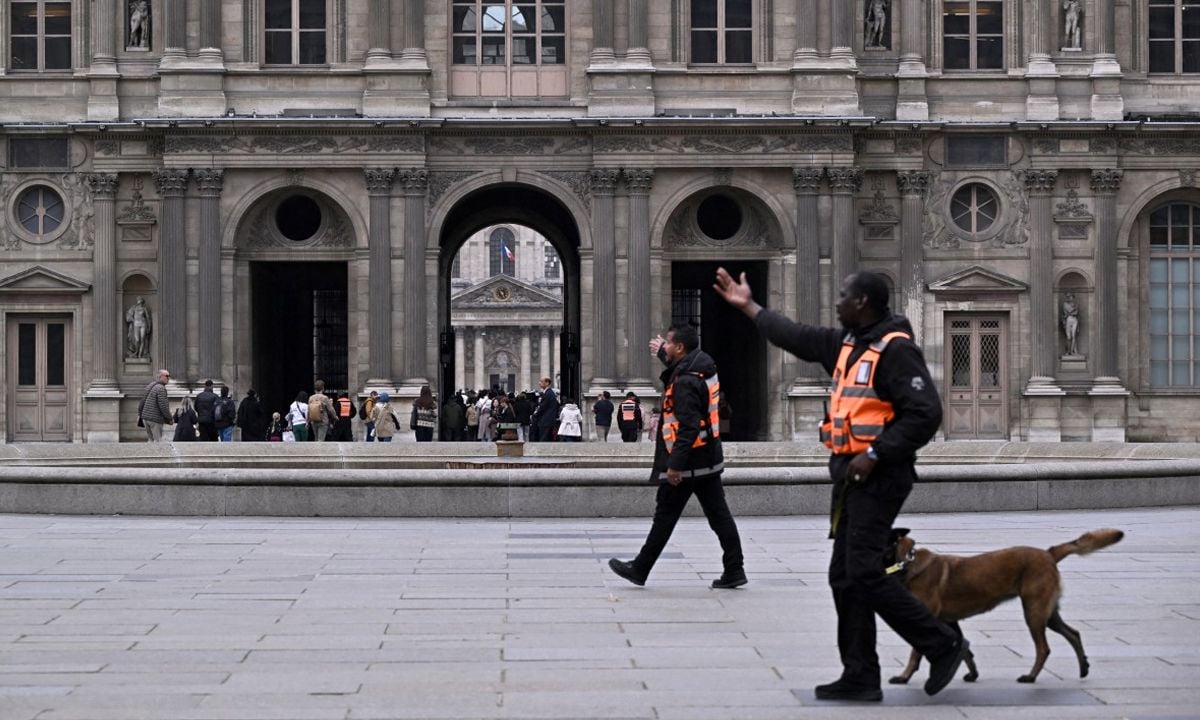 france museum robbery investigation