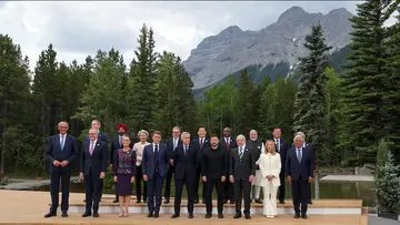 G7