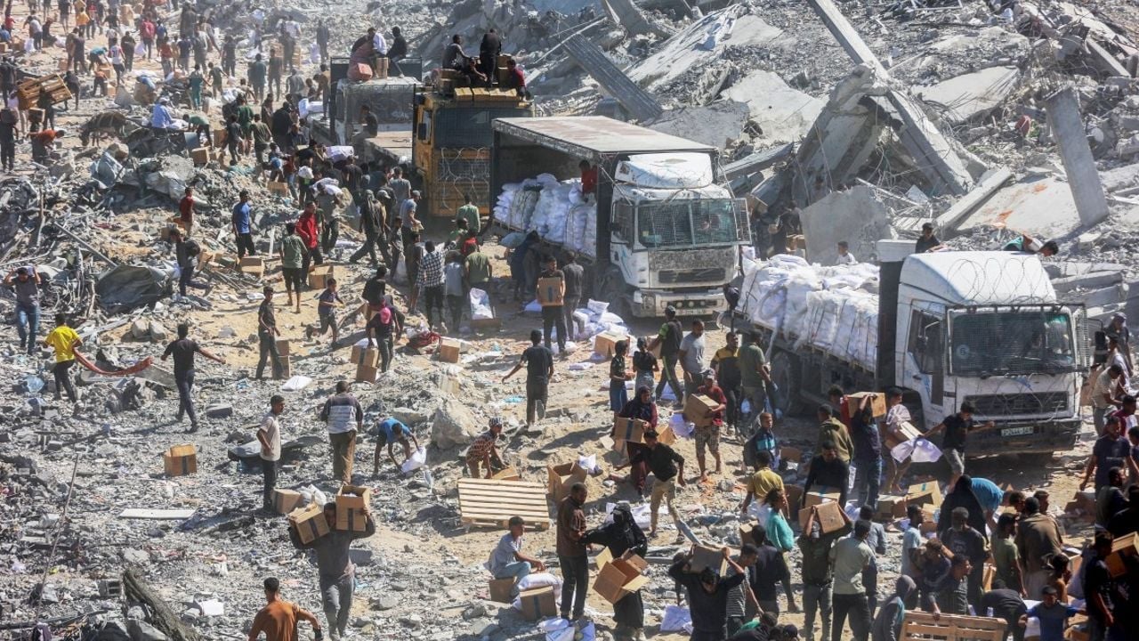 gaza aid truck