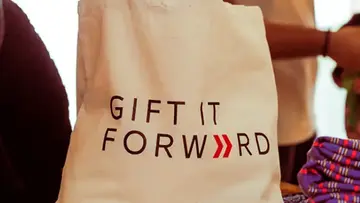 gift it forward