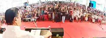 Words are like a shower in my mind.