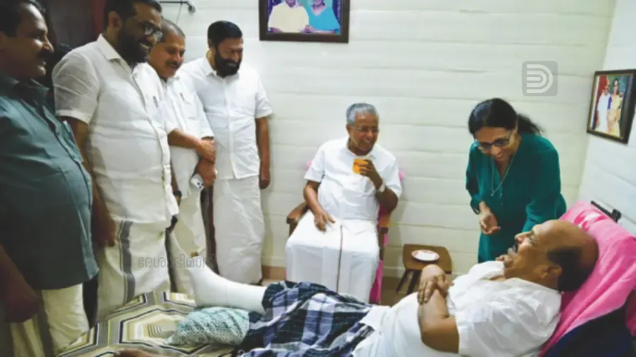 g sudhakaran and pinarayi vijayan .jpg