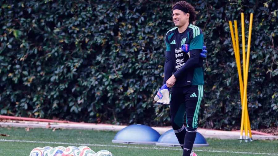 guillermo ochoa.jpg