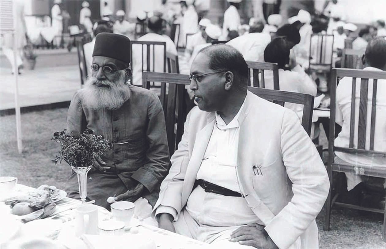 ഹസ്രത് മൊഹാനി ഡോ. ബി ആർ അംബേദ്‌കർക്കൊപ്പം