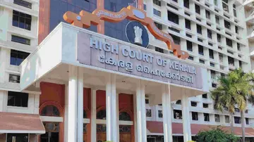 high court on Sabarimala Gold Layer case