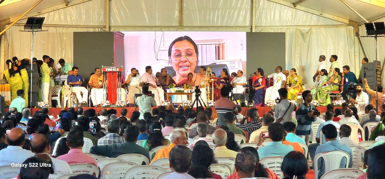 ചേർത്തല താലൂക്ക്‌ ആശുപത്രിയിൽ കിഫ്‌ബിയിലെ 84.98 കോടി ചെലവിൽ നിർമിച്ച ആറുനില മന്ദിരം മന്ത്രി വീണാ ജോർജ്‌ ഓർലൈനിൽ ഉദ്‌ഘാടനംചെയ്യുന്നു