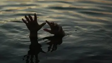 house boat child death