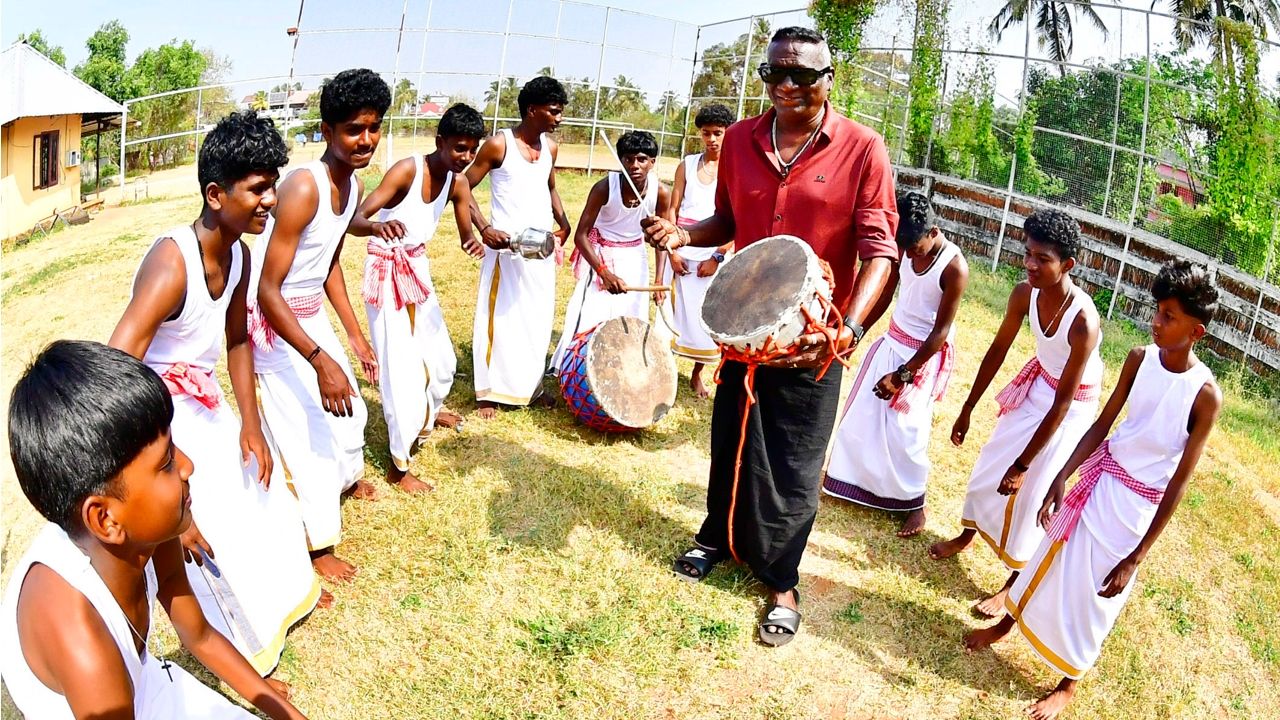 i m vijayan school kalotsavam