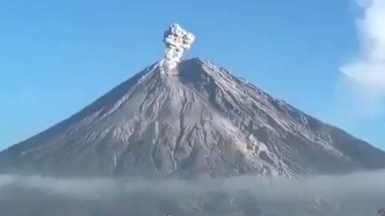 indonesia volcanic erruption