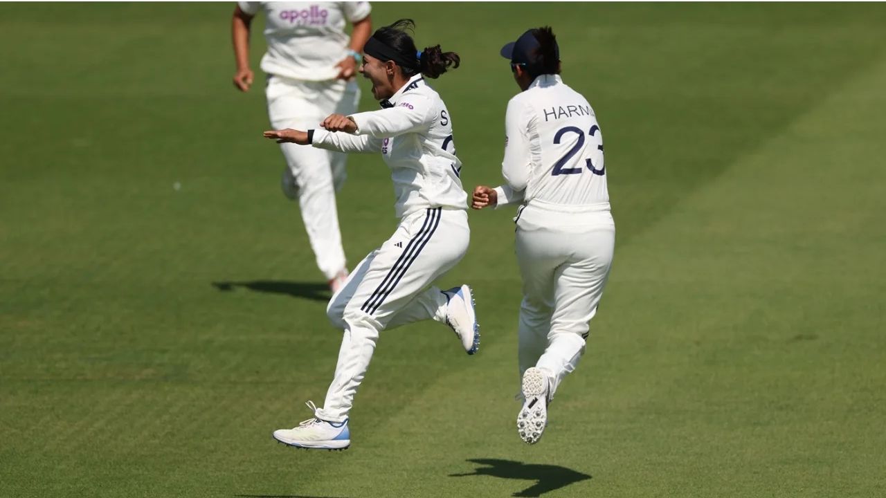 ind w wins lords