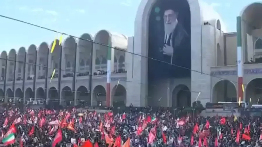 iran public.JPG